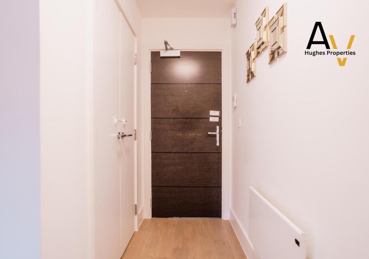 Modern One-Bedroom Apartment - Fast Wi-Fi, Parking Included, Ideal For Relocation By Av Hughes Properties Милтон-Кейнс Экстерьер фото